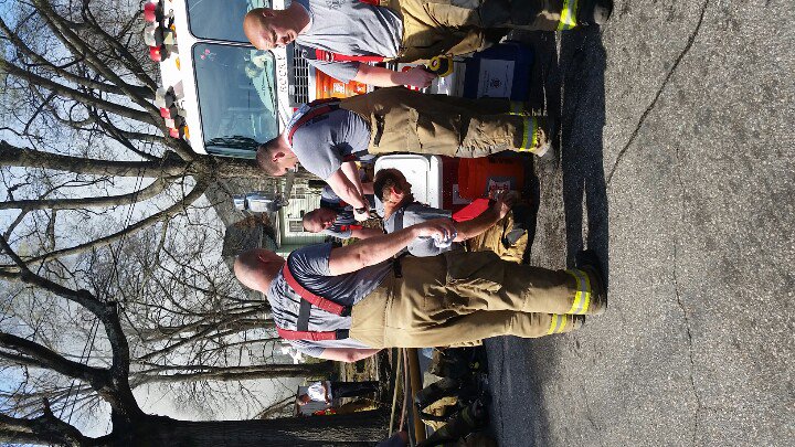 BrieHandgraaf's tweet image. Exhaustion is obvious for these firefighters. #rmfd