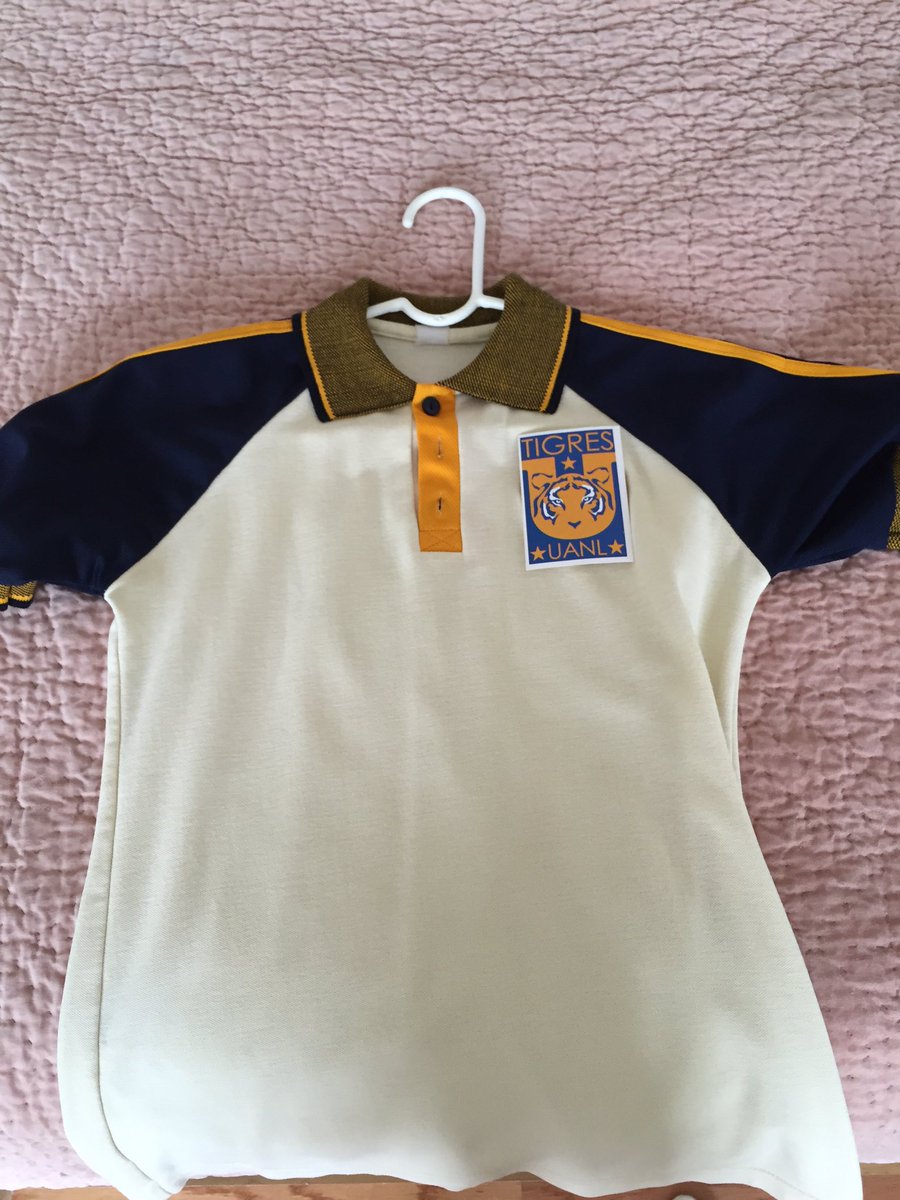Edwin_GTS's tweet photo. @SancadillaNorte Sanca ya tengo el nuevo uniforme de Tigres #UniformeDeSecundaria https://t.co/n9IOyOWnON
