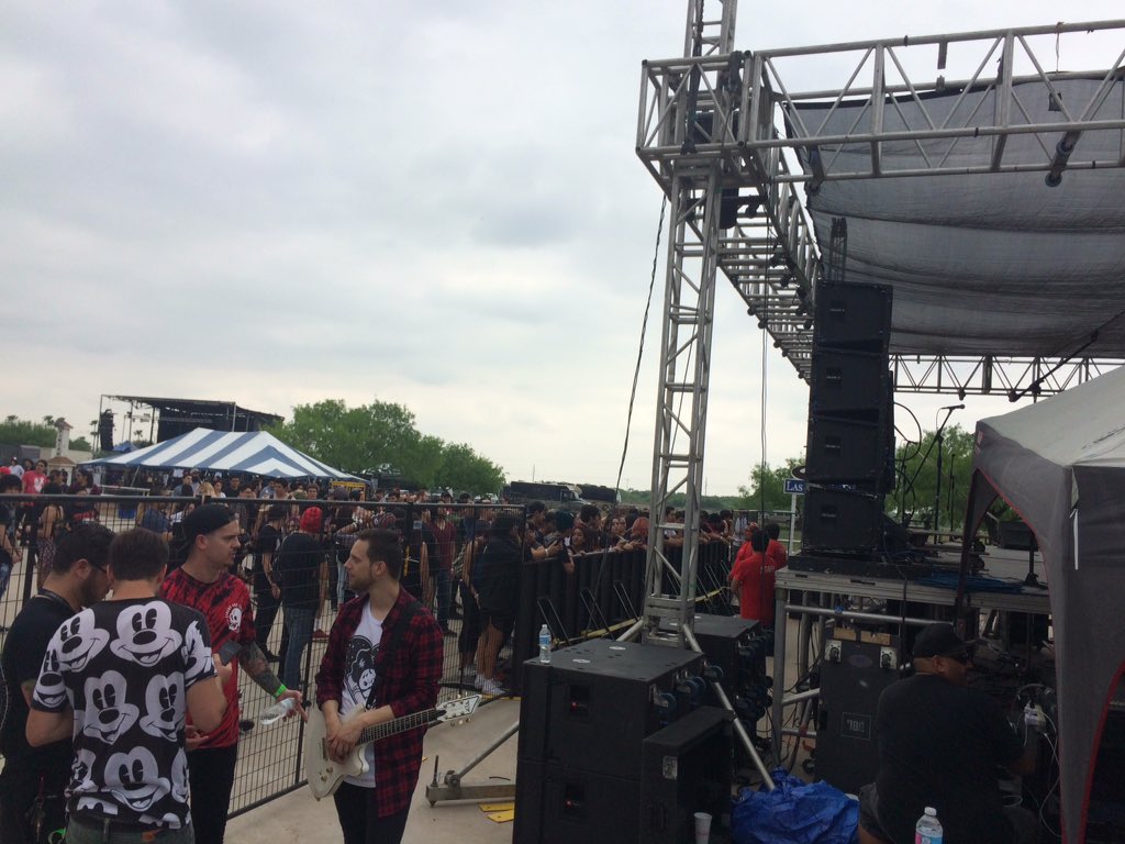 We have full access to <a href="/nsnfestival/">NSN FEST</a> who do you want to hear live today? #RGV