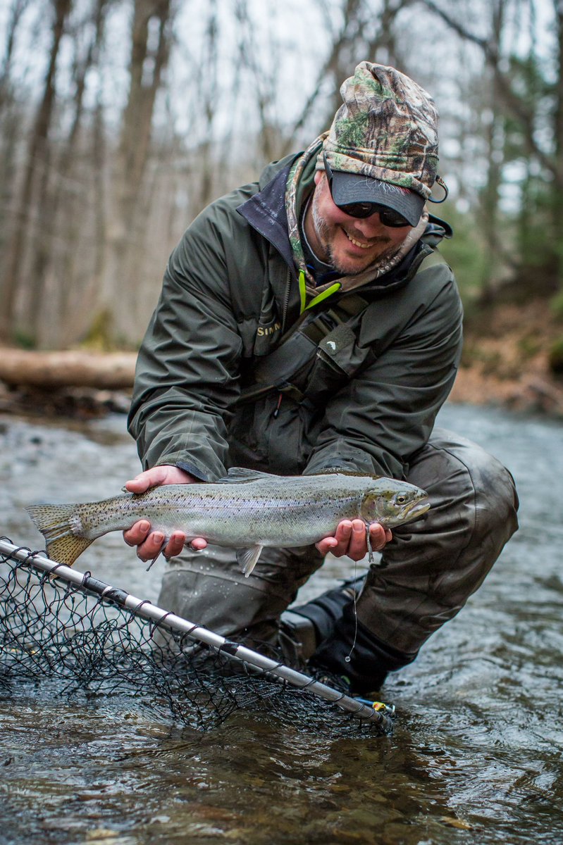 chickenchucker1's tweet photo. Nothing like a small stream steelhead to put a smile on your face #salmonriverny #delorenzophotography #wintersteel https://t.co/BaX1Sx2SUg