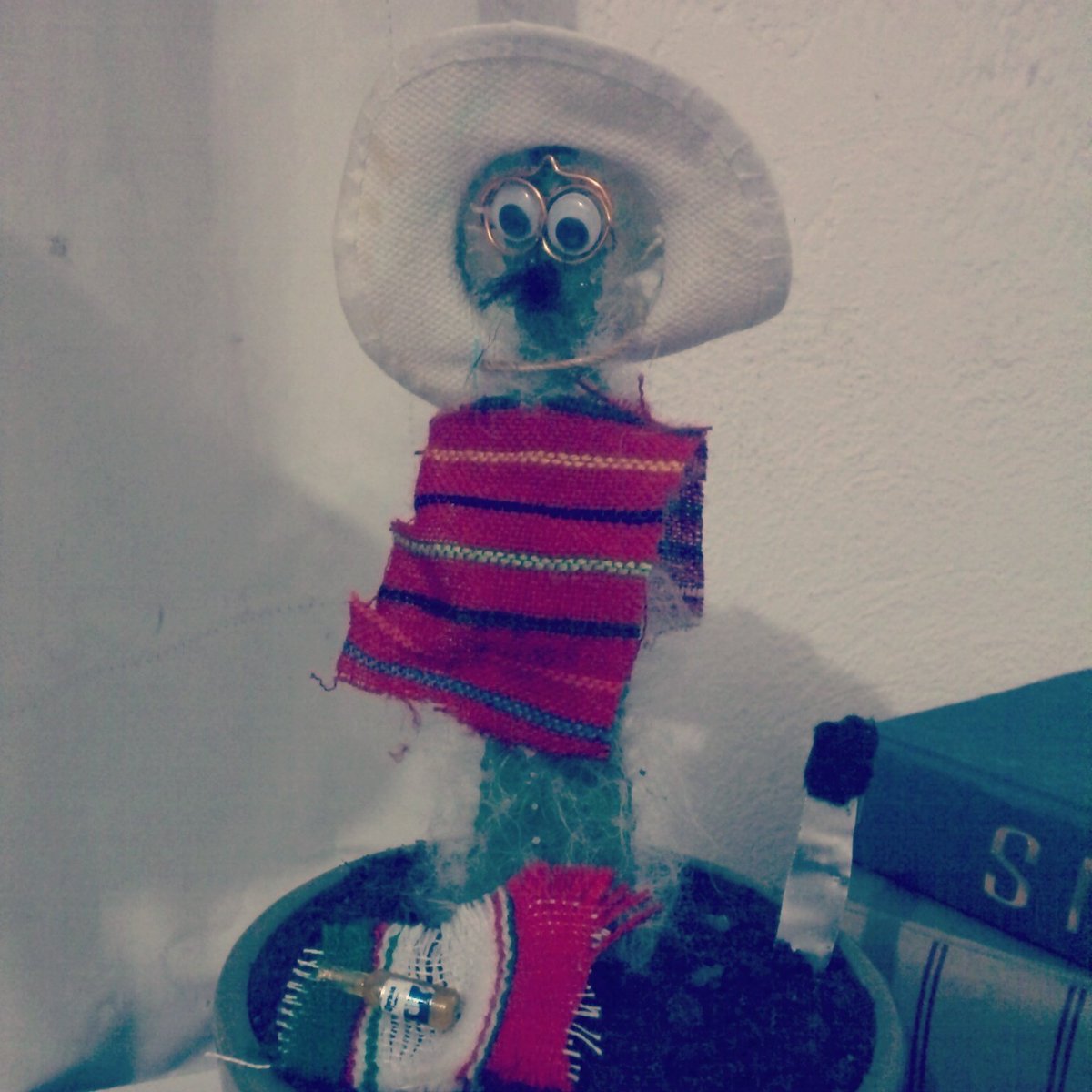 OmarRiveraM's tweet photo. Maceta de cactus
Don Pancho creado por @OmarRiveraM https://t.co/iJUlcR1ONI