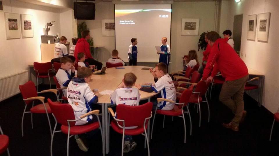 Laatste voorbereidingen voor de slotbijeenkomst. Het belooft een success te worden!