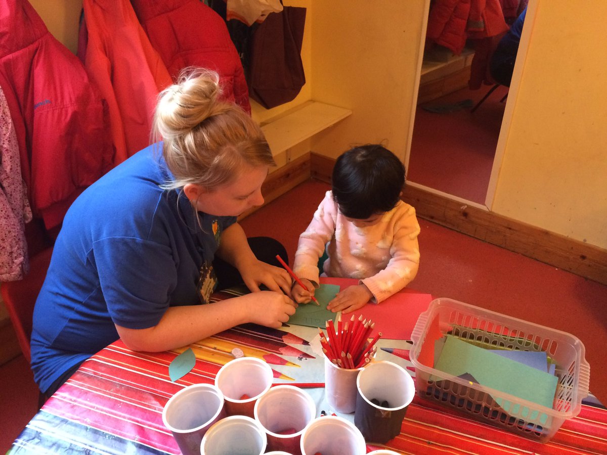 KingNickers10's tweet photo. Developing language &amp; emergent writing @BertramNG #oranges&amp;lemonstechparknursery https://t.co/8C1aq8yxUk