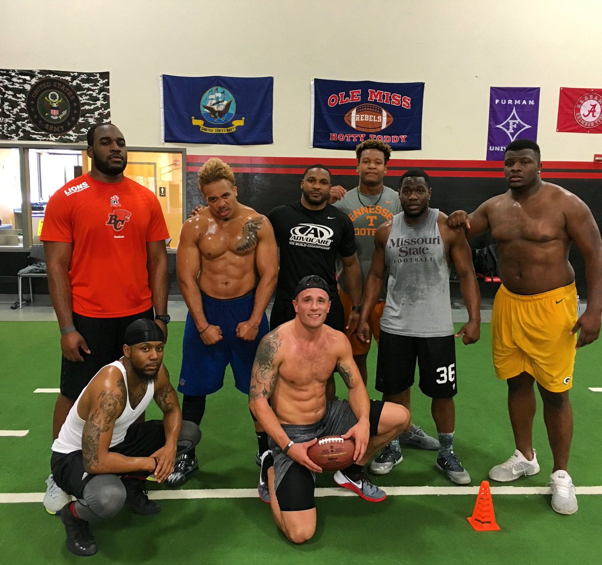 U48Performance's tweet photo. Too much grind in one picture... #USTpro #NFL #CFL #u48 @dashperformance https://t.co/0rcdl0NHlc