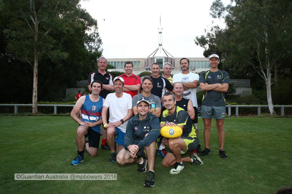 Pollies VS Press Aussie Rules, the pollies team bipartisan on the field-inside #NotSoMuch  <a href="/murpharoo/">Katharine Murphy</a> <a href="/GuardianAus/">Guardian Australia</a>