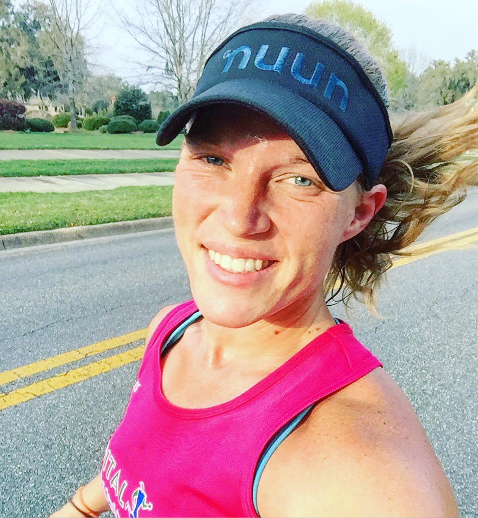simplerobinb's tweet image. Florida skipped Spring, straight to summer, 88° for speed work. Smile anyway. #nuunlove #runnerbliss @nuunhydration