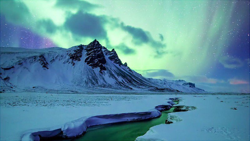 marsrader's tweet photo. Epic aurora over Iceland (Joe Capra). https://t.co/NRZcHK4DBX