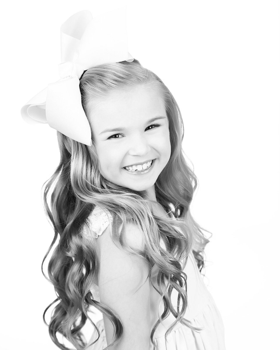 Happy Birthday to my beautiful LuLu!!! Love you to the moon and back!!