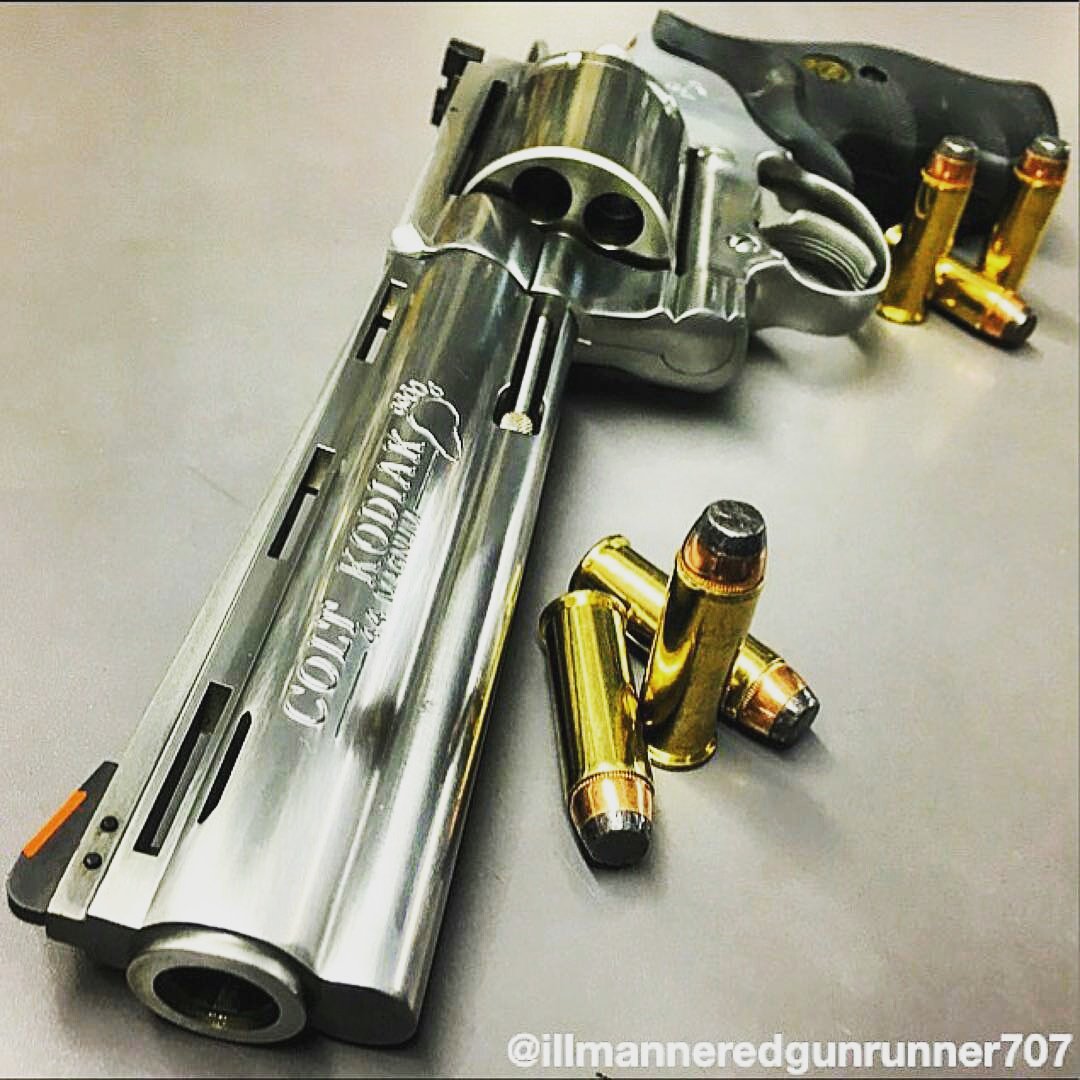 GunReloaded's tweet photo. #weaponsdaily #pistol #guns #glock #gunreloaded #pistol #firearm #BeAlrightTomorrow #BuyWorkFromHomeOniTunes https://t.co/ueKpVzkdwr