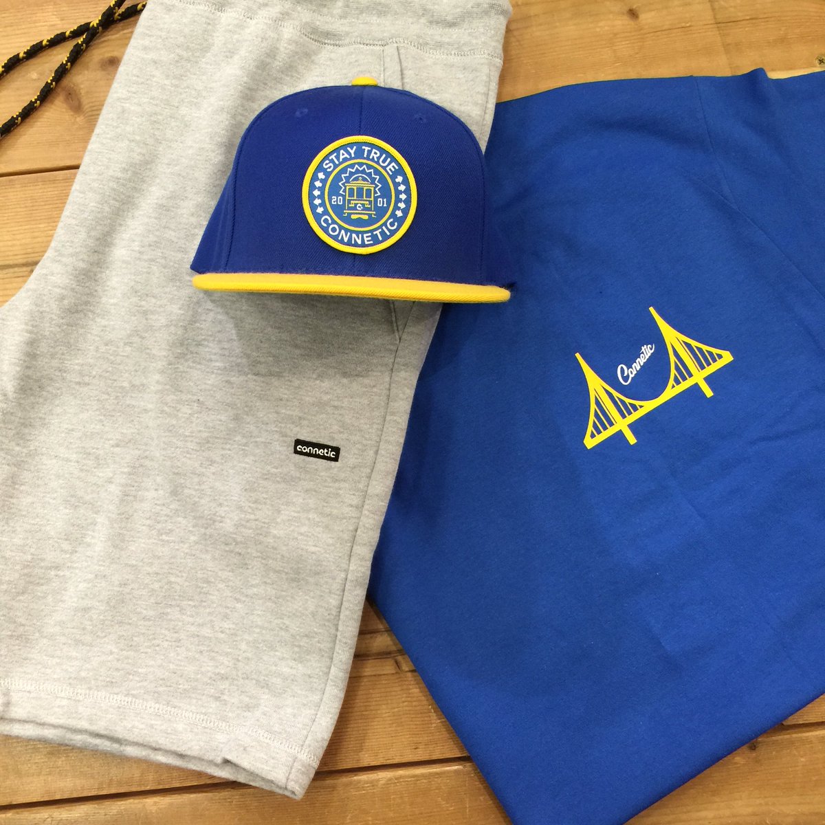 connetic's tweet image. Let's go Dubs! @warriors #connetic