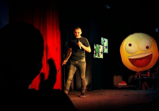 matuvenao's tweet image. Hoy me subo al escenario con mi monólogo de humor a #messbar de la mano de @clubdecomedia Los espero! #standup