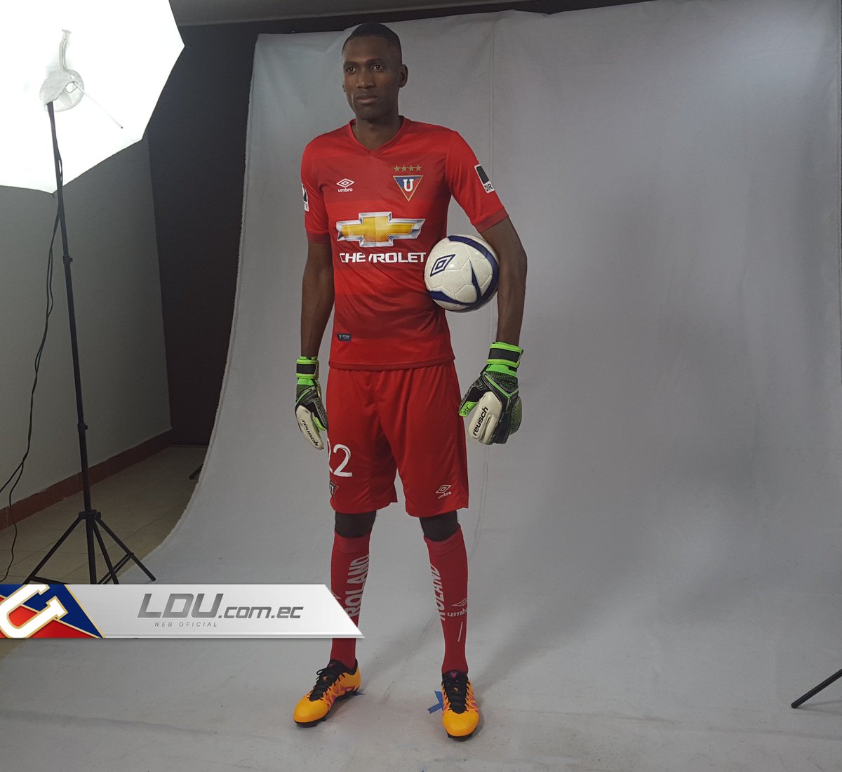 LDU_Oficial's tweet photo. El día de hoy el plantel de #LDU se tomó la foto oficial 2016, aquí algunas postales.

#VamosLIGA https://t.co/3P3a70Yh8l