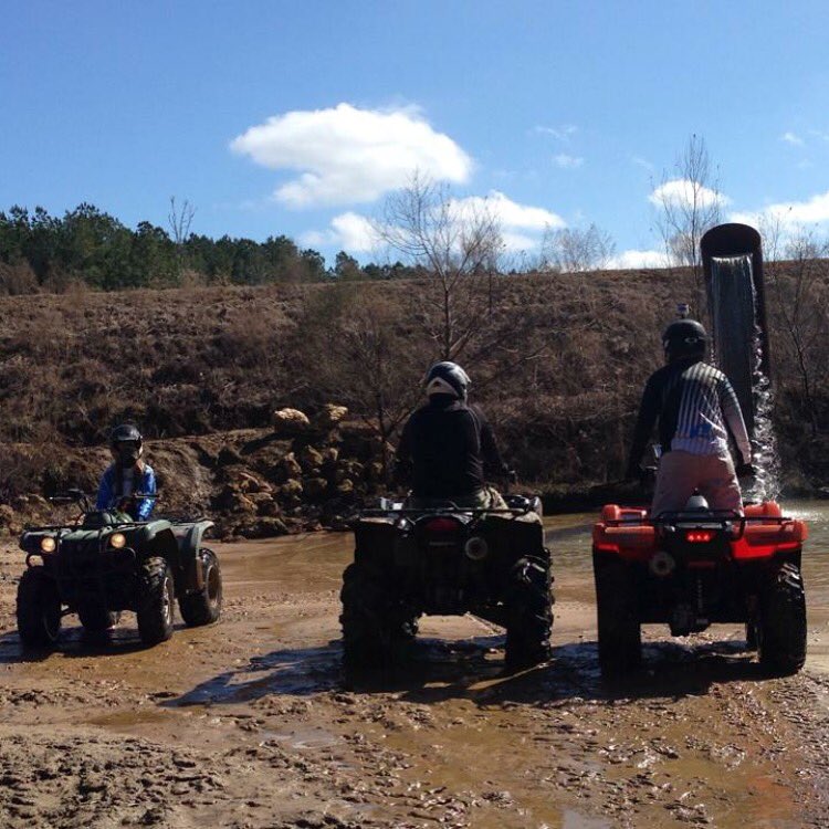 WeekendATV's tweet image. It's always a great day at Boggs and Boulders.