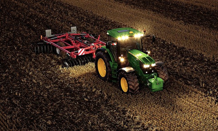machinefinder's tweet photo. Planting with #JohnDeere at the National Farm Machinery Show 2016 https://t.co/IGLcWQKm5D #NFMS16 #Ag https://t.co/29aZzANDCk