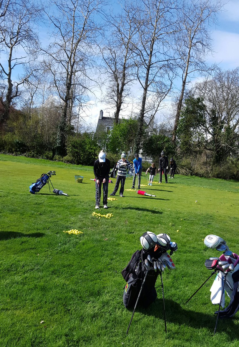 VGCAcademy's tweet photo. Short game "beat down" @VGC1893. If you don't hit the green...#upanddown #getitclose #gottolovevgc https://t.co/3znwK9rl22