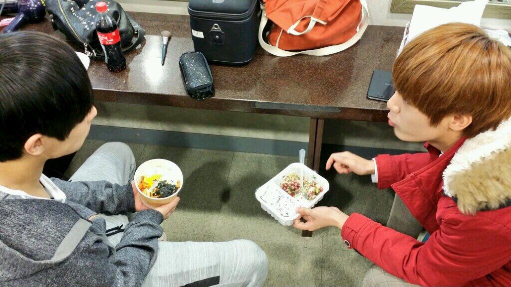 MJoonho's tweet photo. Selamat pagi dan selamat sarapan. From @seojoonida &amp; @baekhyunchoi with love https://t.co/2LR9HwSfrw