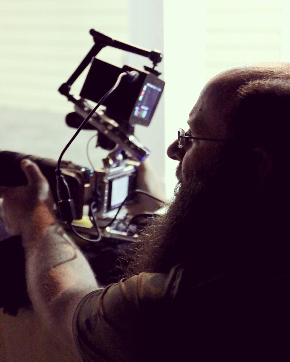 SarahandBeard's tweet photo. #Thebeard workin that camera #sarahandthebeard #cameraop #1stAC #filmmaking https://t.co/4k99kYB3Wt