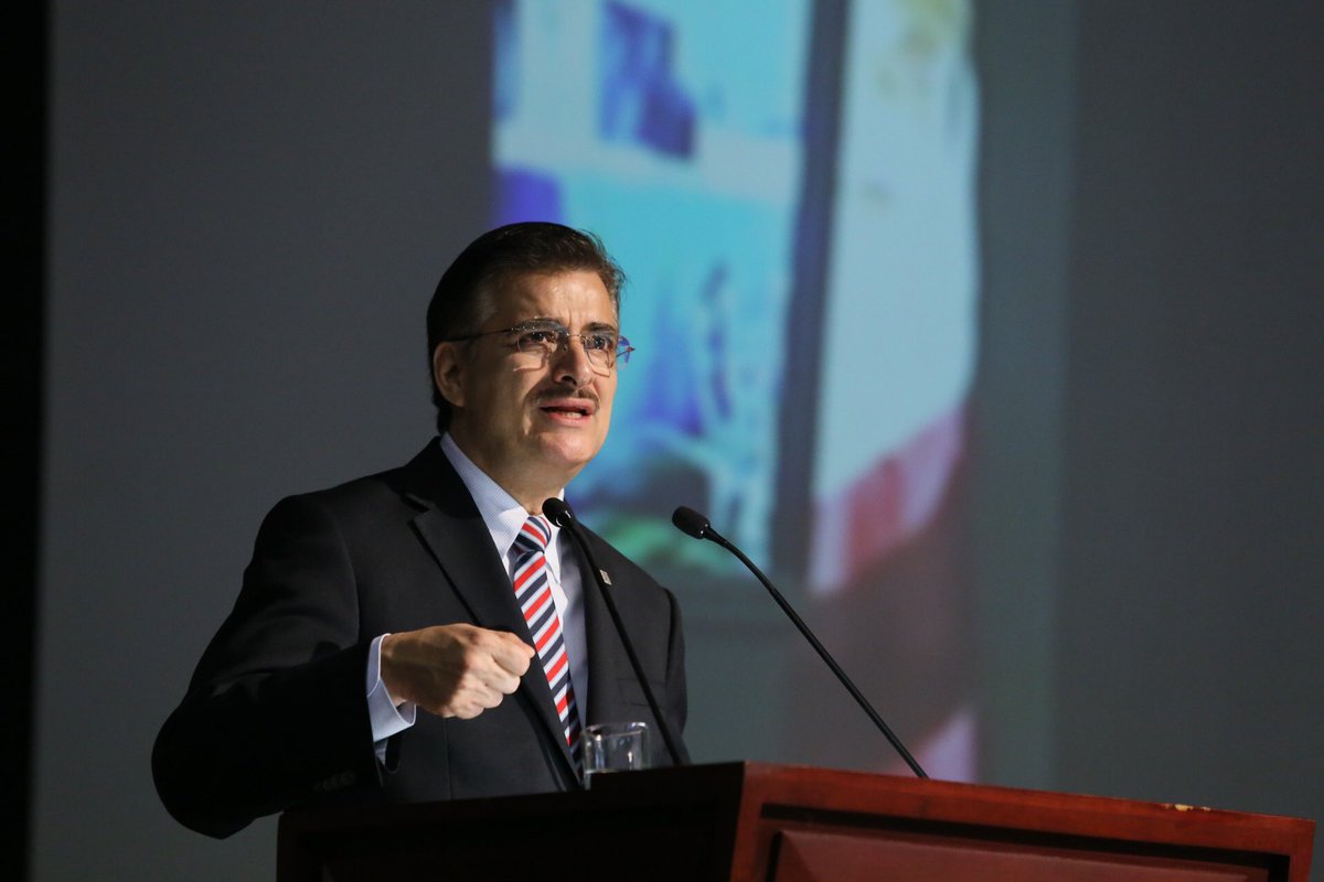 tonatiuhbp's tweet photo. Es satisfactorio conocer avances en @CUCSur. Felicidades, Rector Alfredo Ortega, y a comunidad por #3UdeGInforme.1/6 https://t.co/QQtGv2POGu
