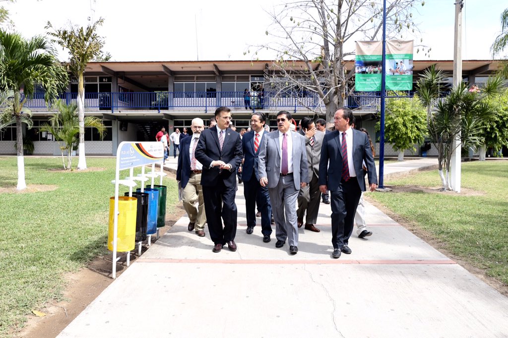 tonatiuhbp's tweet photo. Es satisfactorio conocer avances en @CUCSur. Felicidades, Rector Alfredo Ortega, y a comunidad por #3UdeGInforme.1/6 https://t.co/QQtGv2POGu