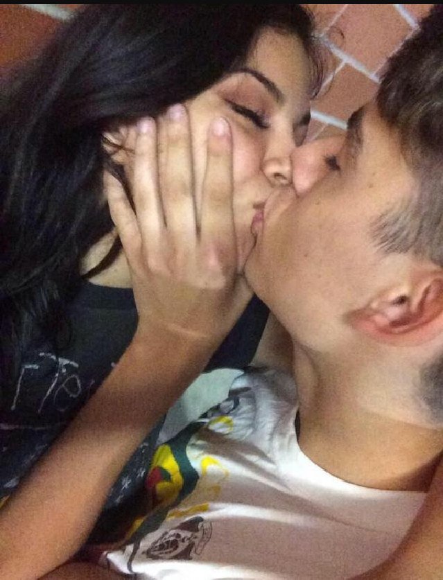 I love her kisses ❤️ <a href="/FakeX_R/">Sophia</a>