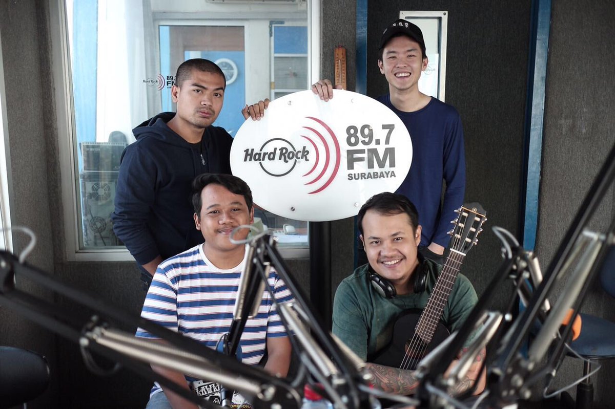 iswarasby tweet media