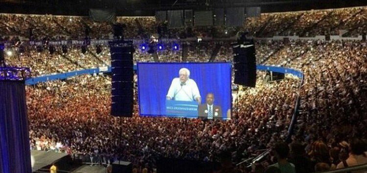 bernside_pdx's tweet photo. Portland supports #BernieSanders #StillBernie #StillSanders #bernside #oregonforbernie #portlandforbernie #pdx #or https://t.co/GmbQVgqxUp