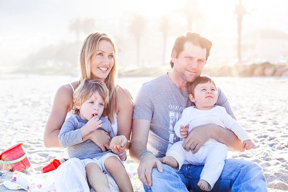 The Constantinou Family Beach shoot photographed by <a href="/LVigus/">LVstar-LeeAnn Vigus</a> is new on the blog today: goo.gl/pmJJFT