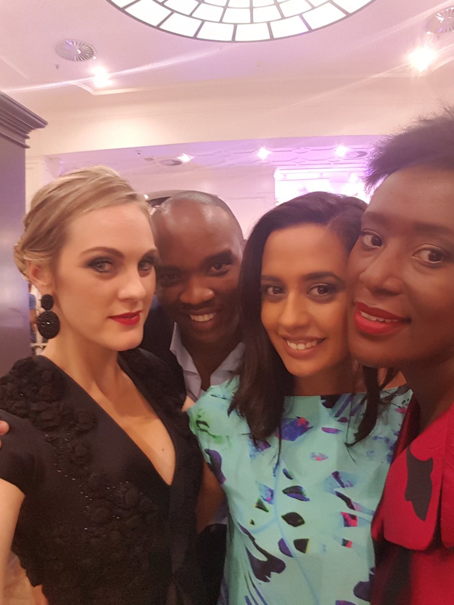 DoreFashion's tweet image. More behind the scenes pics with @amaimonis @AnjaCruseB @VividLuxury @Topsdiva #AStitchInTime #VanessaGounden