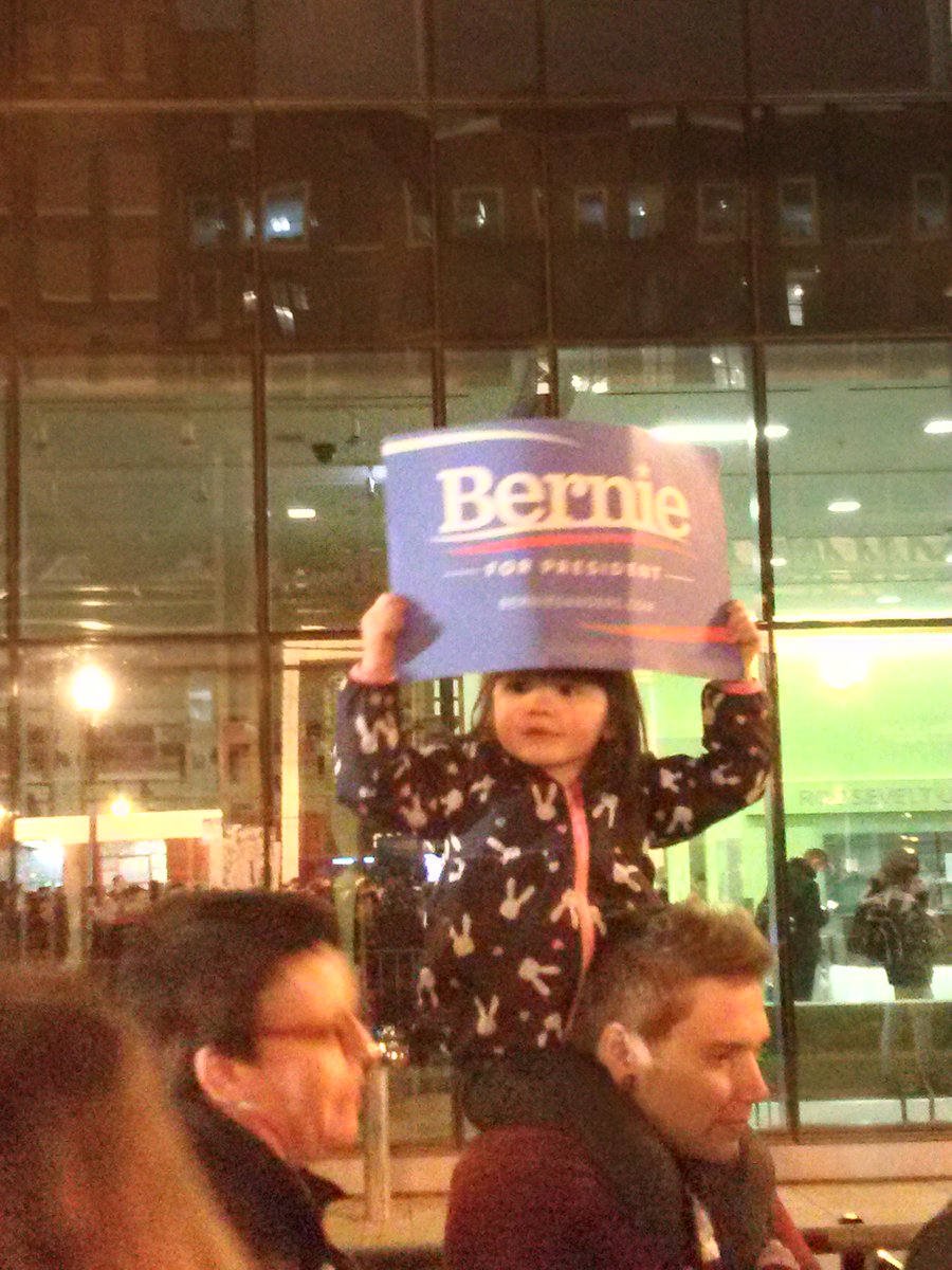 Bloggers4Bernie's tweet photo. @BernieSanders #Babies4Bernie #Berniebaby #Kids4Bernie #BernieChicago
#ItsNotOverYet #Revolution #Bloggers4Bernie https://t.co/MYGGBrErPp