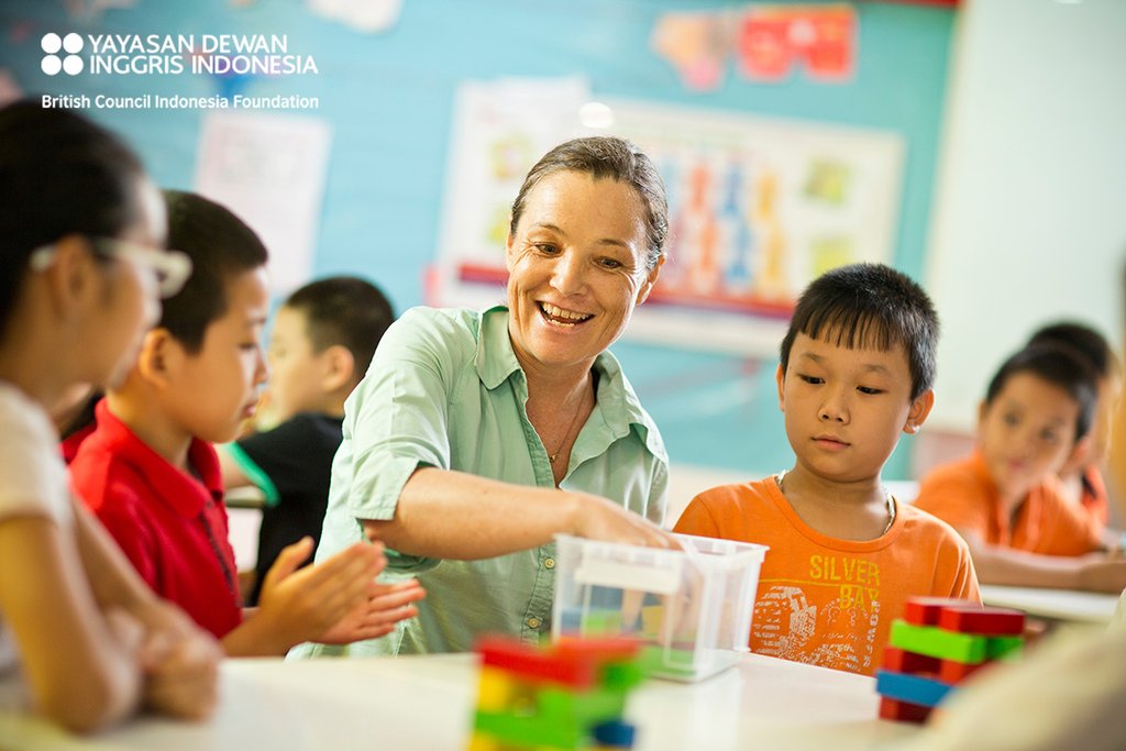 idlearnsurabaya's tweet photo. Di Young Learner, anak akan belajar berbagai macam materi stimulasi yang membantu anak menyerap materi dengan baik. https://t.co/gCQIdEmmQD