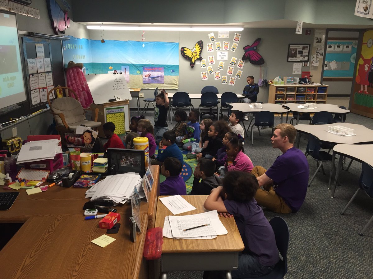 FSherrillNWE's tweet photo. Another great day with Mr. David. He is such a great helper! @clemsonfca #wearewayne #CUtheReturn #teampurple https://t.co/Hymj1phtYr