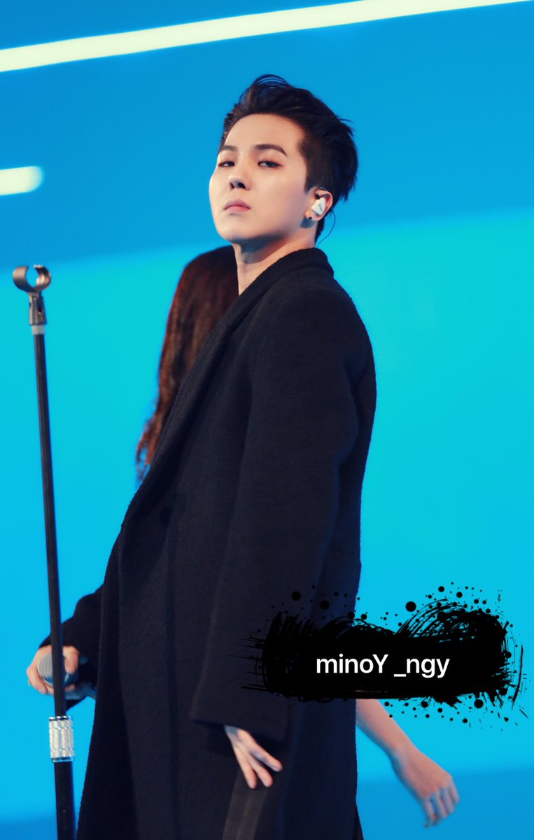 becauseofmino's tweet photo. #160315 #2016SIA #WINNER #송민호
송민호오빠........
그렇게 쳐다보면 수니가 죽어요ㅠㅠㅠㅠㅠㅠㅠㅠㅠㅠ https://t.co/vZlgYLeTDo