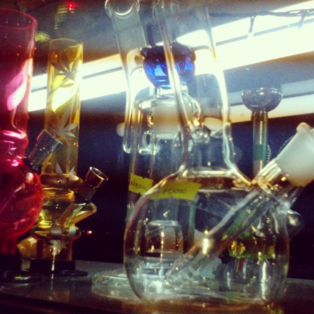 MariannaRommror's tweet photo. Pues cuando trabajaba en el paraiso de los que vuelan sin alas #Cuicon #Bong #portaldragon #Pucon #Yaquisierasuno #… https://t.co/MPXnUwkXV9