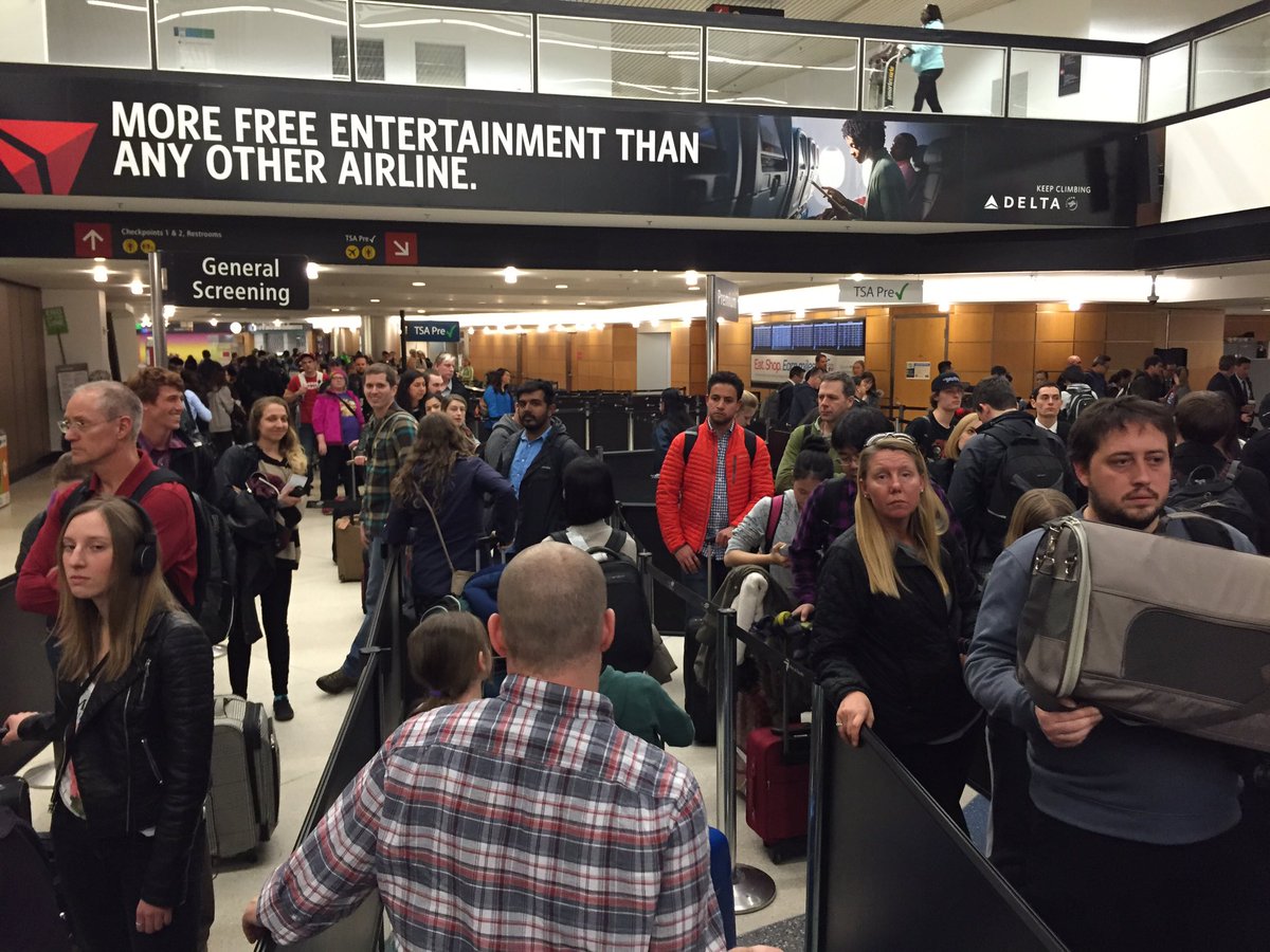 JMGardnerMD's tweet photo. #pathologists give 1.5-2 HOURS for TSA @SeaTacAirport. Even late at night. I think they need QA/QC! #USCAP2016 https://t.co/qZEdrk3j6W