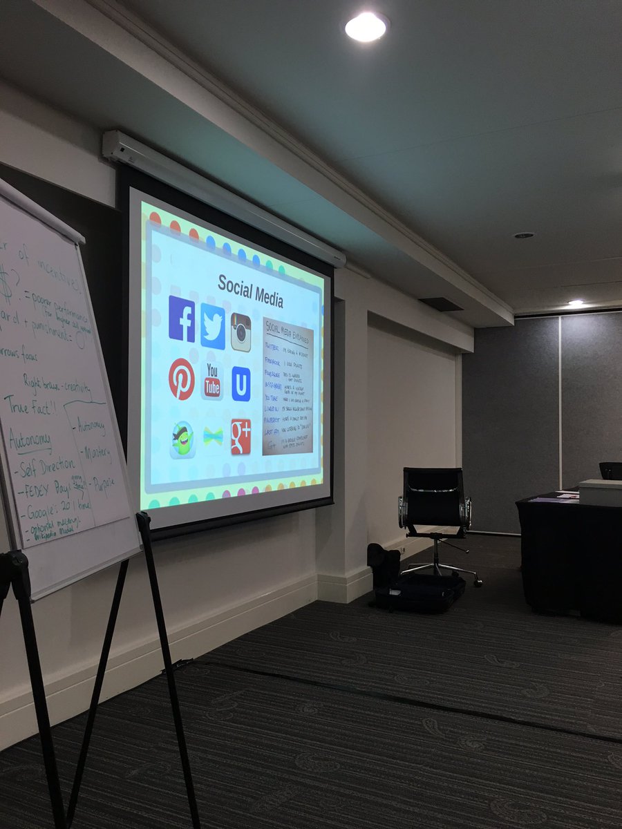 MyLearningTweet's tweet photo. Ben @benkramer77 giving us a huge array of ideas 4 engaging whole school community with social media #schleadtech https://t.co/IslxnPWope