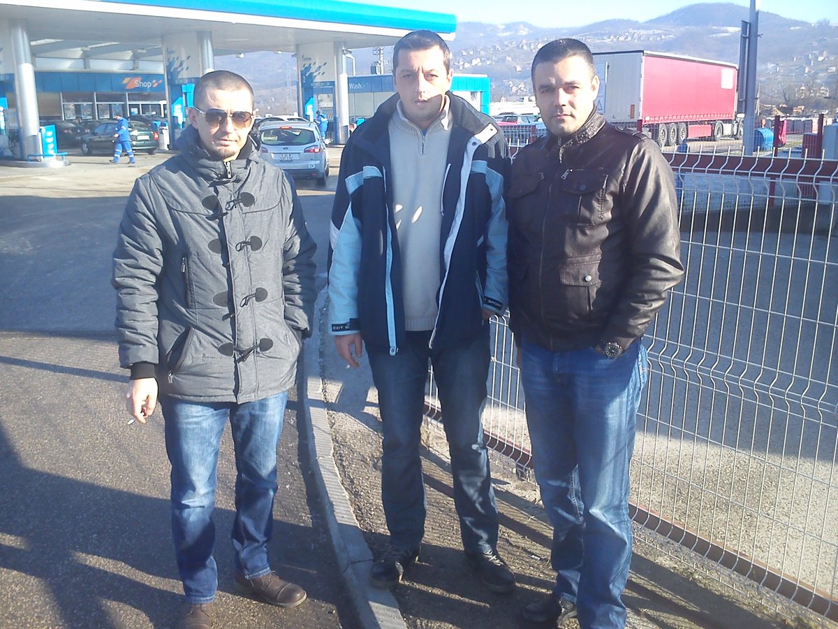 Insan iz mahale (@fikshe) on Twitter photo 