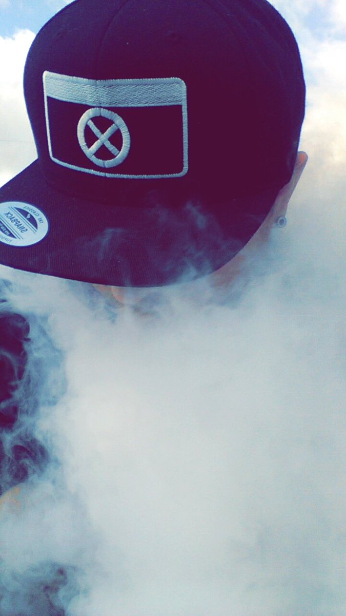 sirvape2's tweet photo. #nonameejuice #nonamevapors #vapelyfe #vapecommunity #vapefam #followme #followforfollow #vapesponsor https://t.co/wQFqk4n6Fs