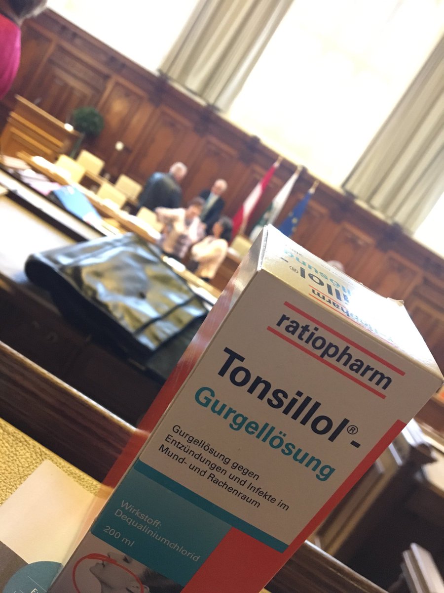 Fisima_'s tweet photo. diese Gemeinderatssitzung wurde unterstützt von #Aspirin #Seractil #NeoAngin #Tonsillol https://t.co/o9Ya08aiRj