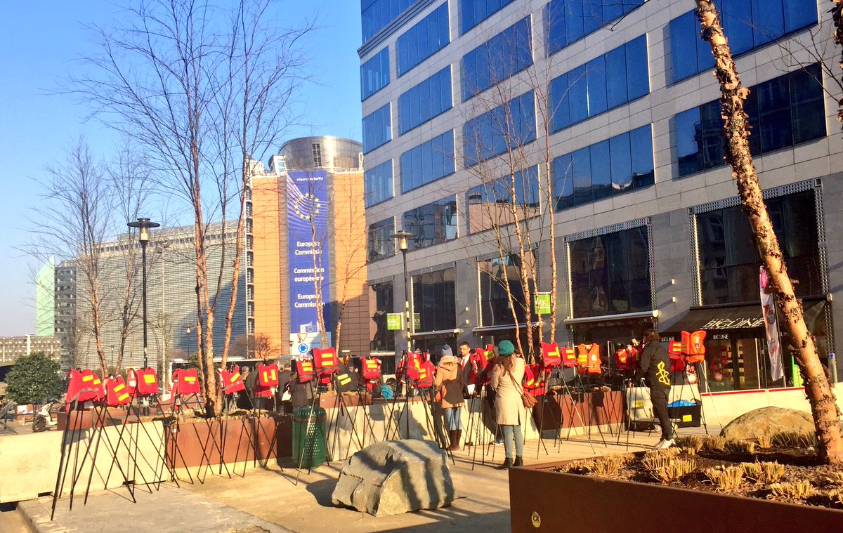 On my way to work. Another difficult summit in Brussels. Hope for the best. #EUGipfel #RefugeeCrisis