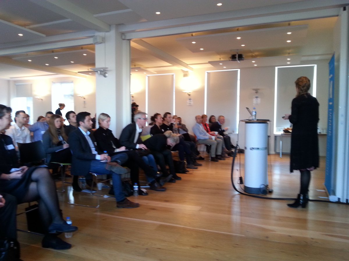 Igen fuldt hus PostNord seminar hos DanskMarkedsføring Vi bliver kloge på trends i retail @HMarkedsforing <a href="/Louisebk/">Louise Byg Kongsholm</a>