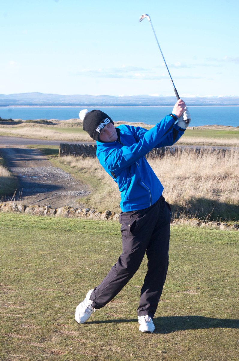 PERFORMANCEGOL1's tweet photo. @derbycollege student zac davidson wins the ICT Rd 5 net at Retford GC with a level par 71 net 64 https://t.co/Q40XOYAfAA