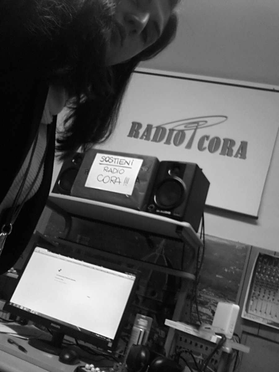 Fra_Magu's tweet image. @RadioCora_it questa sera vi aspettiamo #LibriResistenti @ libreria Parva #Firenze