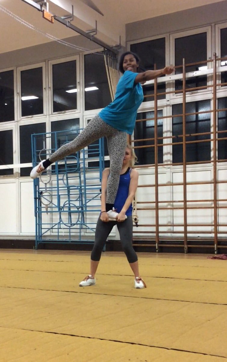 MMUcheer's tweet photo. She may be a flyer but she's 48kg of pure muscle 👸🏼💪🏼 @FaaithJD #gymlife #gains https://t.co/mcpBvgswh6