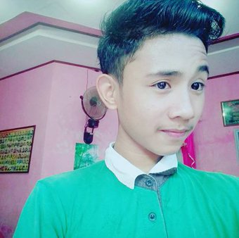 Yang bilang ini Ganteng Retweett <a href="/DA3_Rafly/">Muh.Rafly Heriawan</a> :)