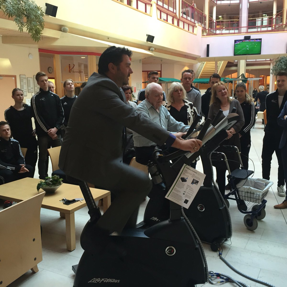 <a href="/Reinaldazorg/">Zorggroep Reinalda</a> @JurBotterD66 #vitalegemeenschap