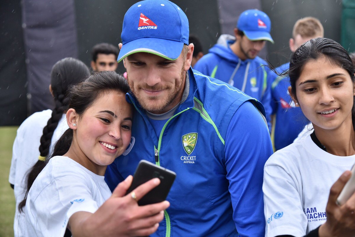 UNICEFIndia's tweet photo. Time for some autographs before we end the day with @CricketAus @AaronFinch5 @agar_ashton in Dharamsala! @TeamSwachh https://t.co/fvmp0BbZWd