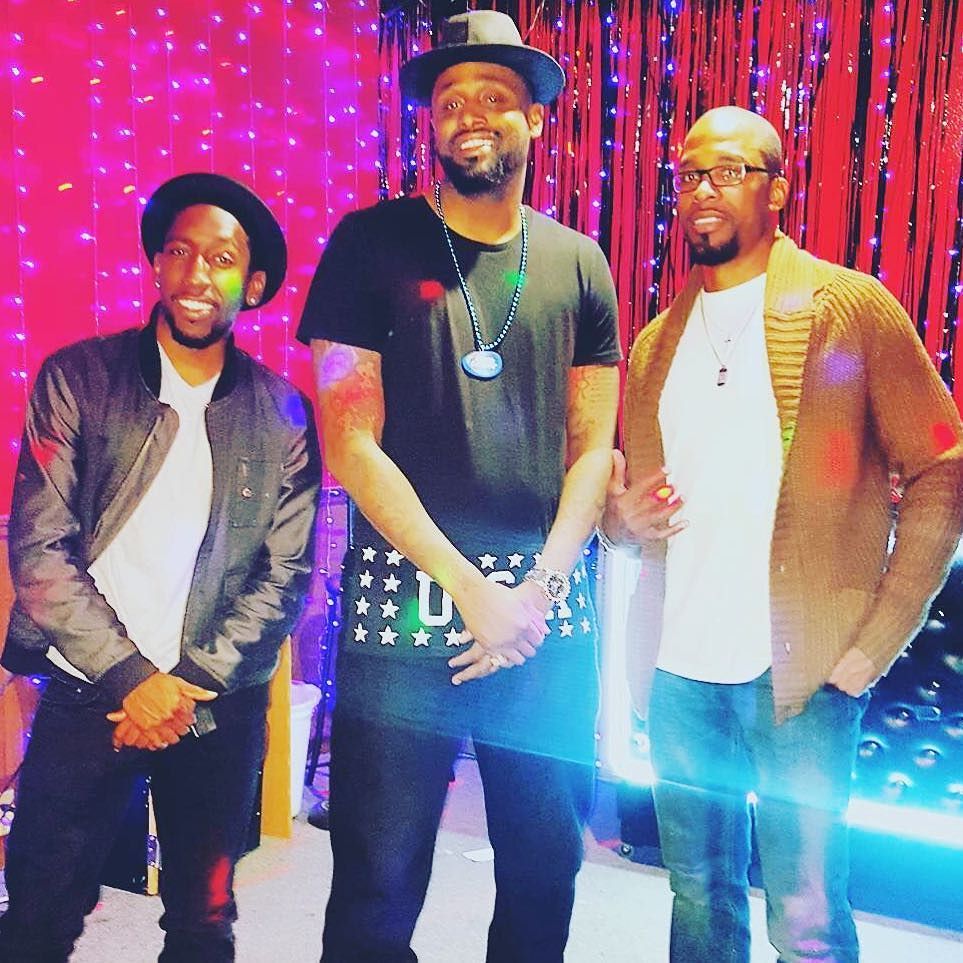 soundBYTE_App's tweet photo. By @rubberbannerman: #GreatNightOfComedy
#ComedyGrind #lasvegas with the homies
@jayedevan &amp; @melvinwashintonjr  #H… https://t.co/I97wpBS3W3