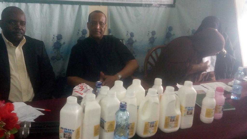 GarissaGov's tweet photo. Governor Nathif jama launching milk processing plant in Garissa with adeso @KenyaGovernors
#ImprovingLivelihood https://t.co/ujRO45AVdp