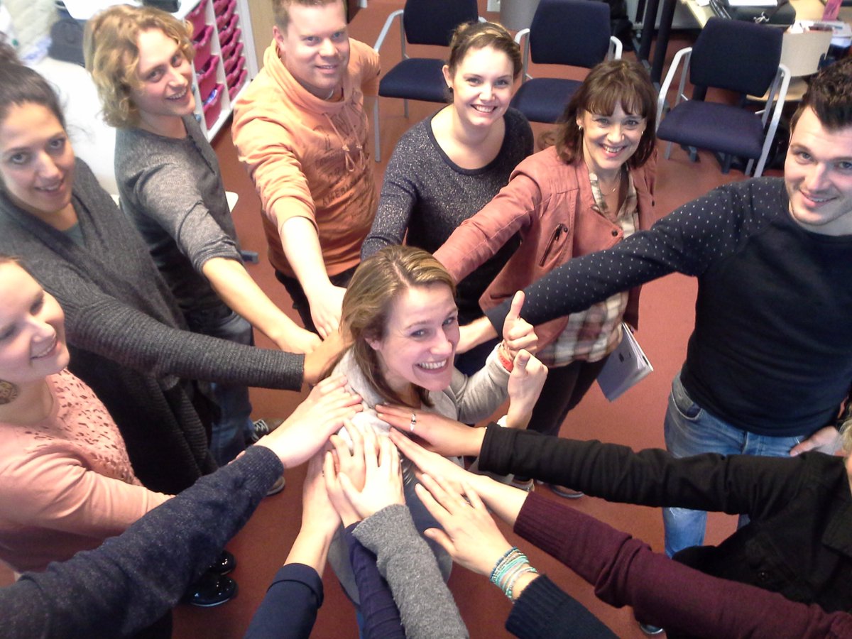Deelnemers van groep 1 Kanjertraining zijn gecertificeerd. Van harte gefeliciteerd!  #kanjertraining #academieVOG