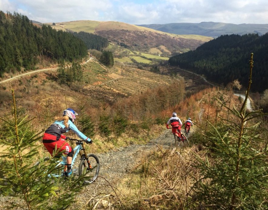 immersiveguy's tweet image. Behind the scenes shot from our @Jeep_UK &amp;amp; @factory_media campaign with @rachelatherton @gee_atherton @Dan_Atherton